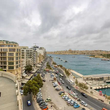 Beautiful, 3br Seafront In Ferries By 360 Estates Lägenhet Sliema