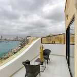 Apartamento Beautiful, 3br Seafront In Ferries By 360 Estates Sliema