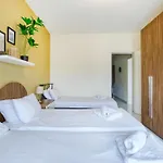 Beautiful, 3br Seafront In Ferries By 360 Estates