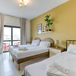 Beautiful, 3br Seafront In Ferries By 360 Estates Apartamento *