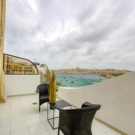 Beautiful, 3br Seafront In Ferries By 360 Estates Daire