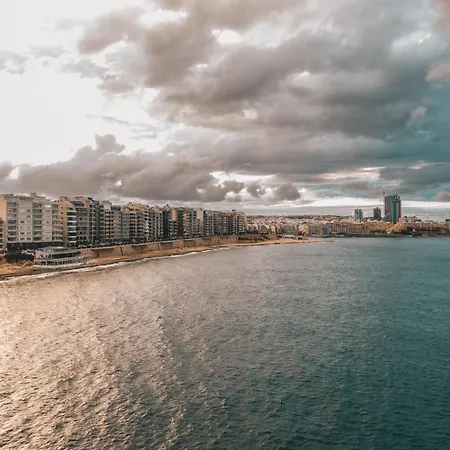 Beautiful, 3br Seafront In Ferries By 360 Estates *